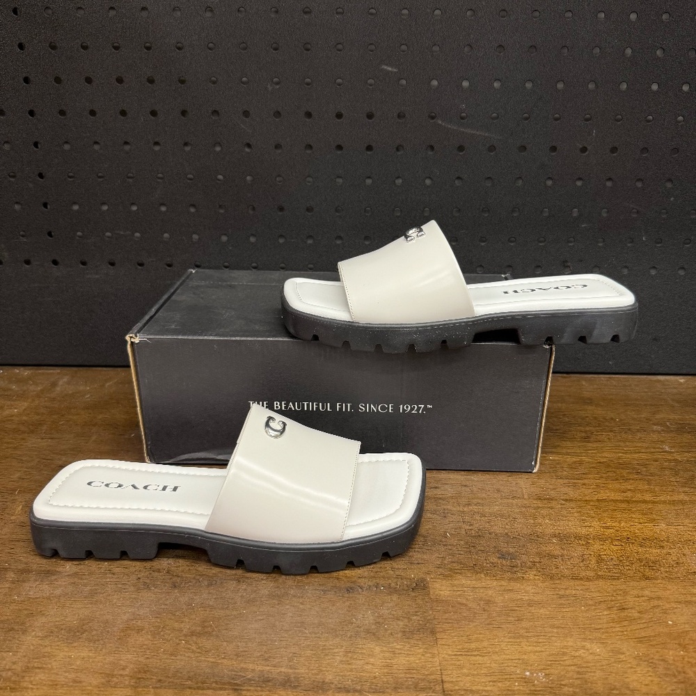 New W/ Replacement Box! Women's Coach Florence White Effortless Sandals Size 5
